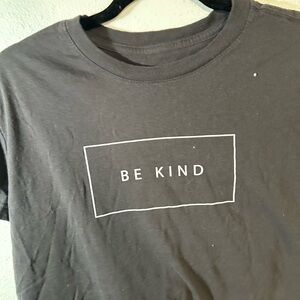 DOE Be Kind Graphic T-Shirt SIZE: M